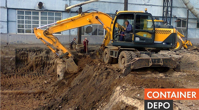 экскаватор-погрузчик для земляных работ